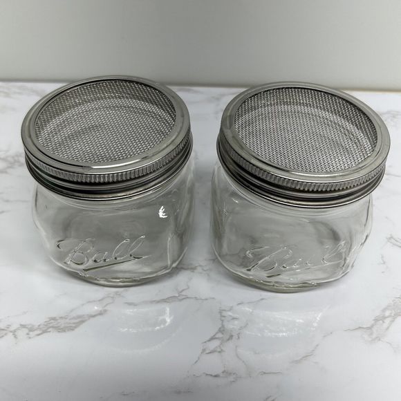 Ball  Mason 1/2 pint Clear Jars With SPROUT Lids Lot Of 2 - Picture 2 of 7
